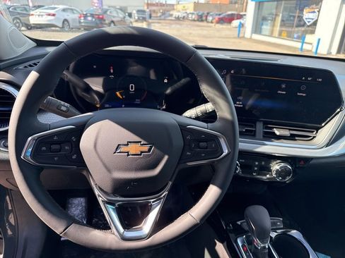 New 2026 Chevrolet Trax LT w/ Driver Confidence Package image 17