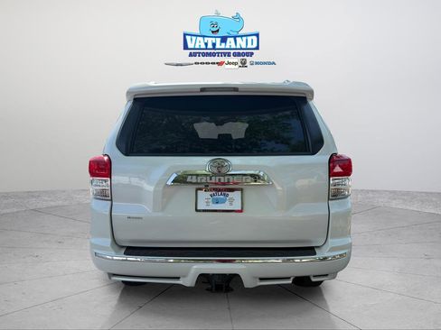 Used 2013 Toyota 4Runner Limited AWD/4WD image 4