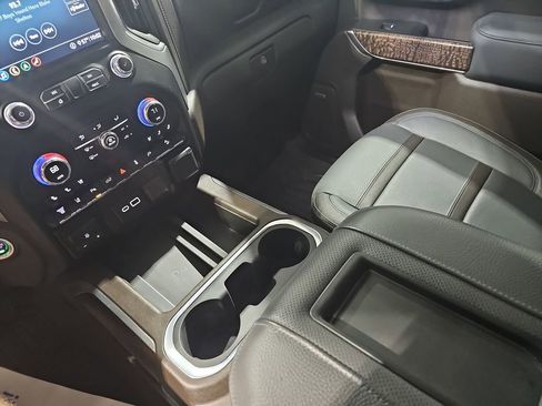 Used 2020 GMC Sierra 2500 Denali w/ Denali Ultimate Package image 26