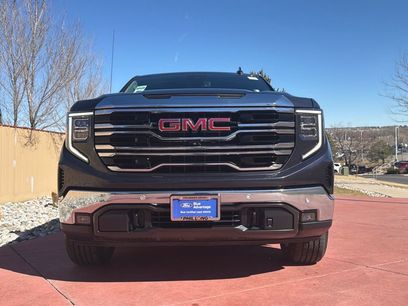 Used 2022 GMC Sierra 1500 SLT w/ SLT Premium Plus Package