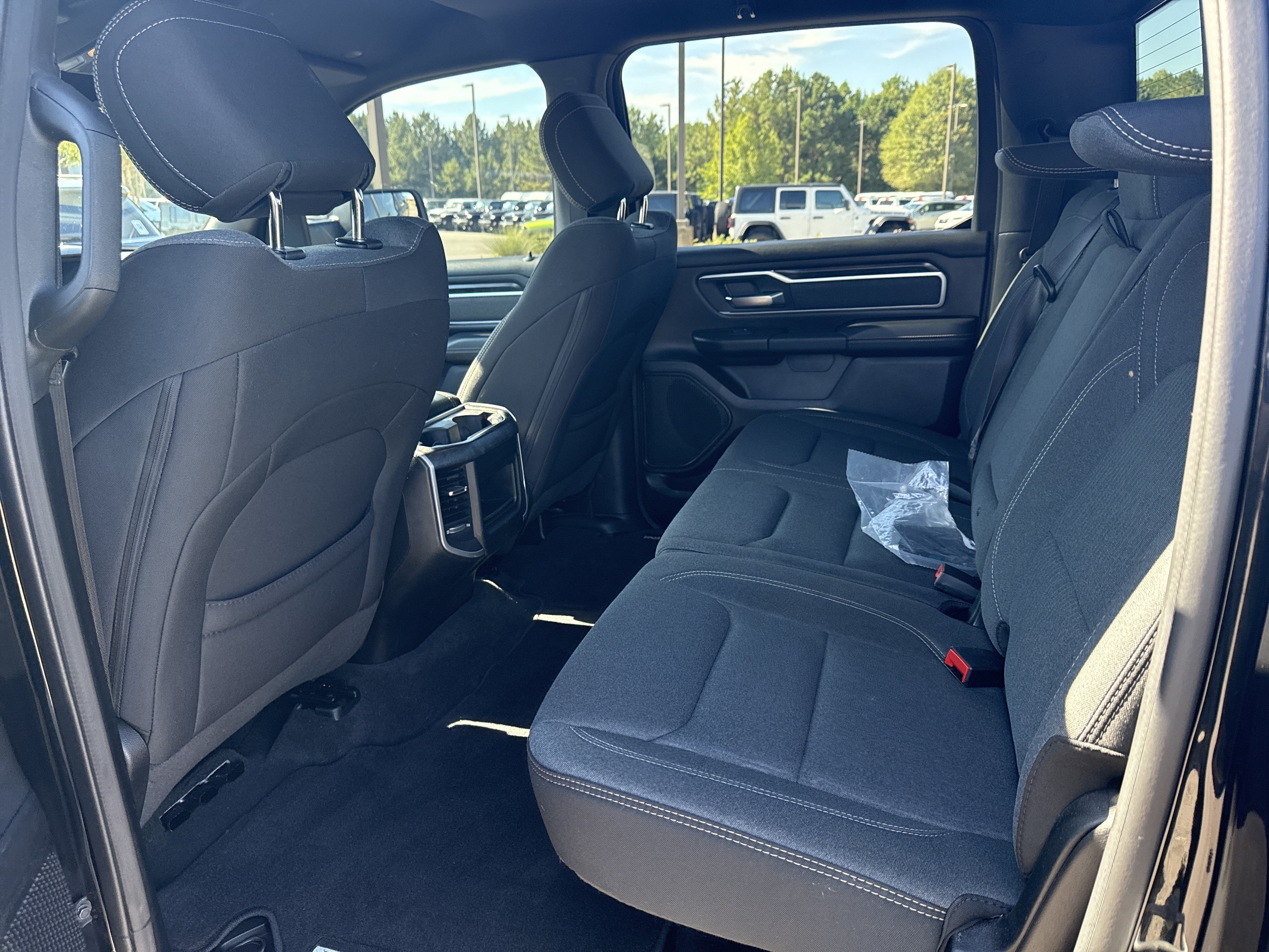 Used 2022 RAM 1500 Big Horn AWD/4WD image 20
