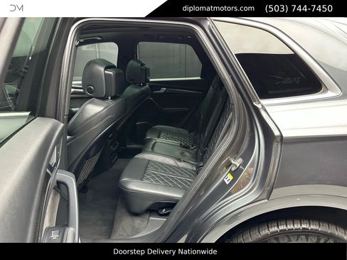 Used 2020 Audi SQ5 Premium Plus w/ Premium Plus Package AWD/4WD image 21
