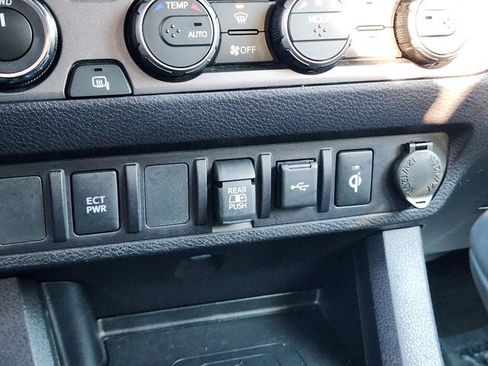 Used 2023 Toyota Tacoma TRD Sport image 26