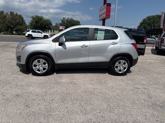Used 2016 Chevrolet Trax LS image 1