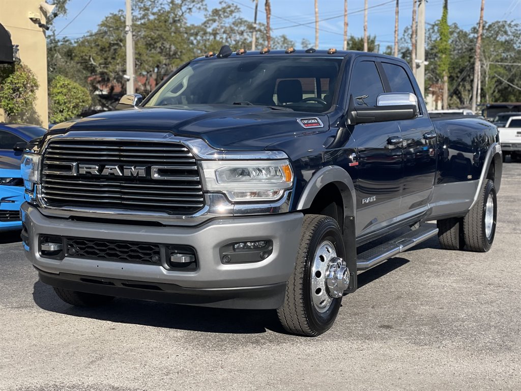 Used 2021 RAM 3500 Laramie w/ Chrome Appearance Group AWD/4WD image 10