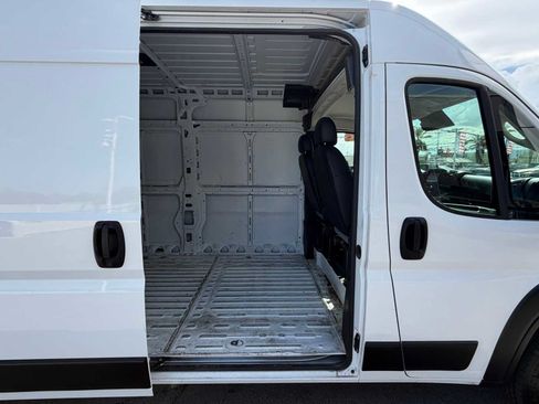 Used 2025 RAM ProMaster 3500 w/ Convenience Group FWD image 23