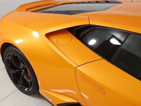 Used 2022 Lamborghini Huracan EVO image 64
