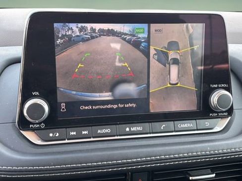 Used 2021 Nissan Rogue SV w/ Premium Package image 22