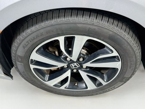 Used 2018 Honda Odyssey Elite image 34