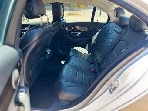 Used 2017 Mercedes-Benz C 300 Sedan image 28