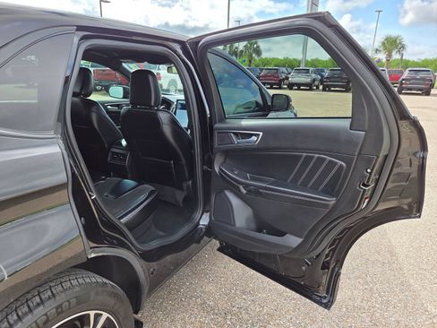 Used 2022 Ford Edge ST AWD/4WD image 17