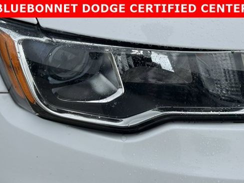 Used 2020 Jeep Grand Cherokee Limited RWD image 4