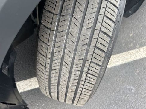 Used 2024 Volkswagen Tiguan S image 31