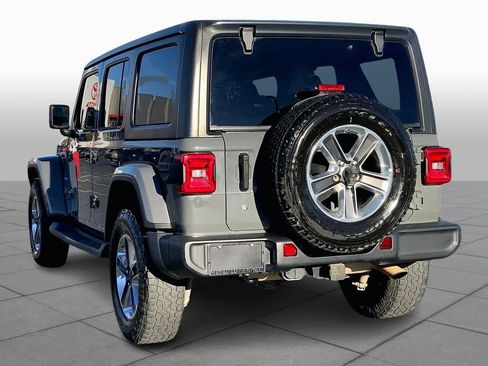Used 2018 Jeep Wrangler Unlimited Sahara image 13