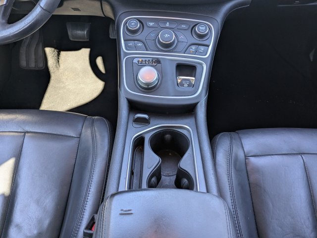 Used 2017 Chrysler 200 Limited Platinum FWD image 16