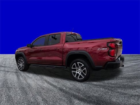 Used 2023 Chevrolet Colorado Z71 w/ Z71 Convenience Package 2 image 6