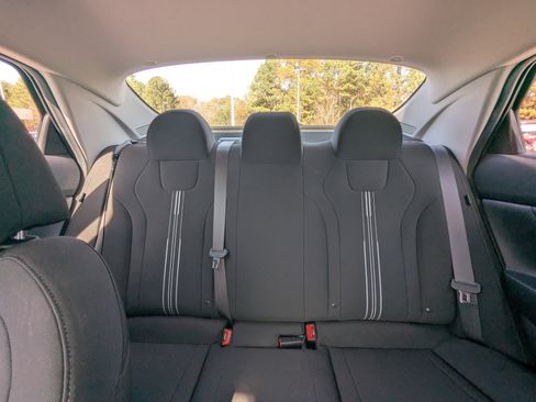 Used 2024 Hyundai Elantra SEL image 10