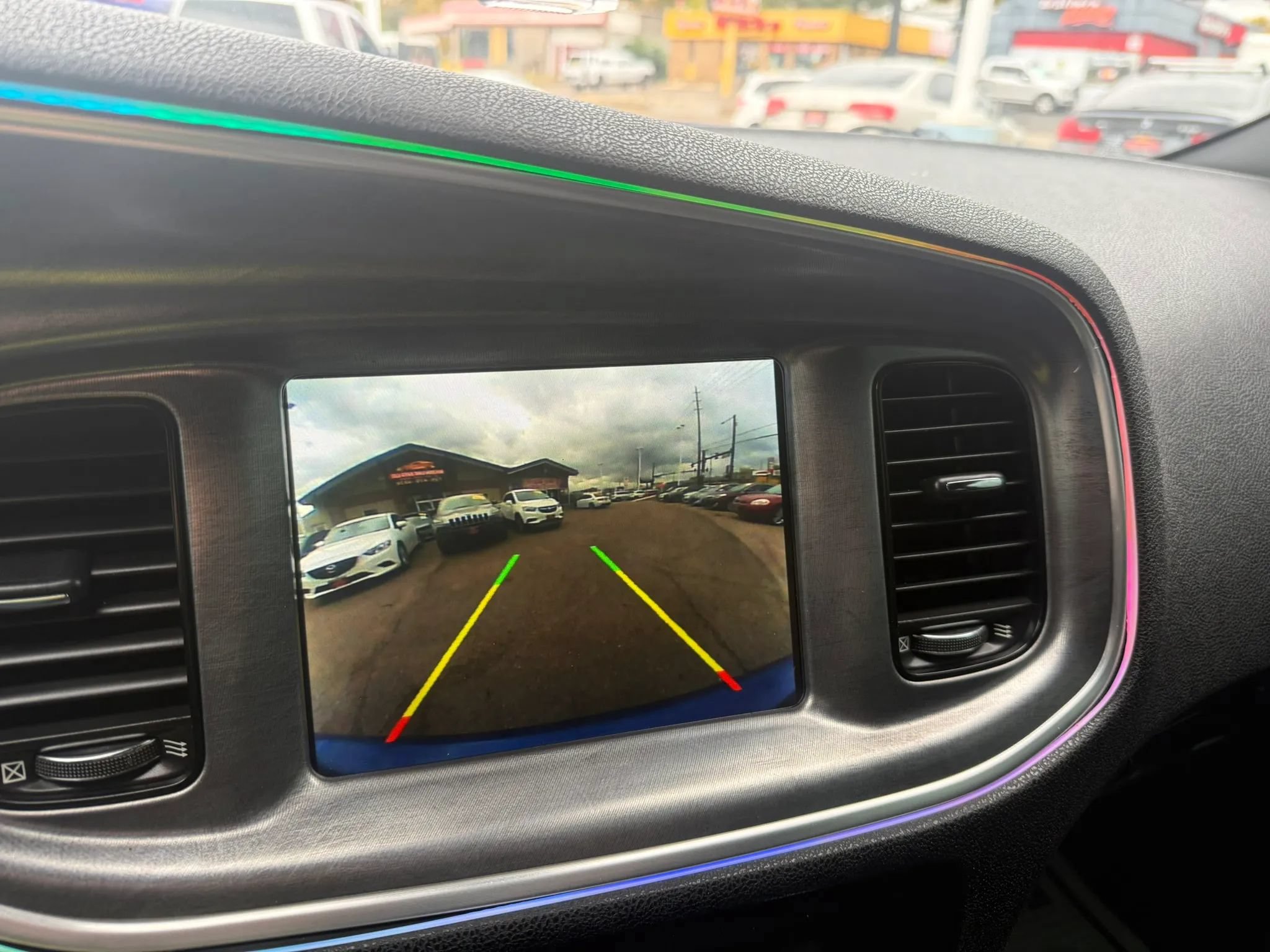 Used 2018 Dodge Charger R/T RWD image 20