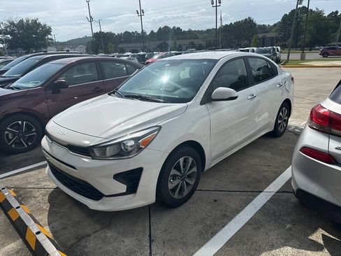 Used 2022 Kia Rio S w/ Technology Package FWD image 2