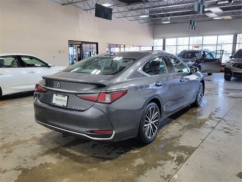 Used 2024 Lexus ES 300h 300h image 6