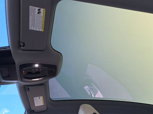 New 2025 Audi A6 e-tron Premium image 33