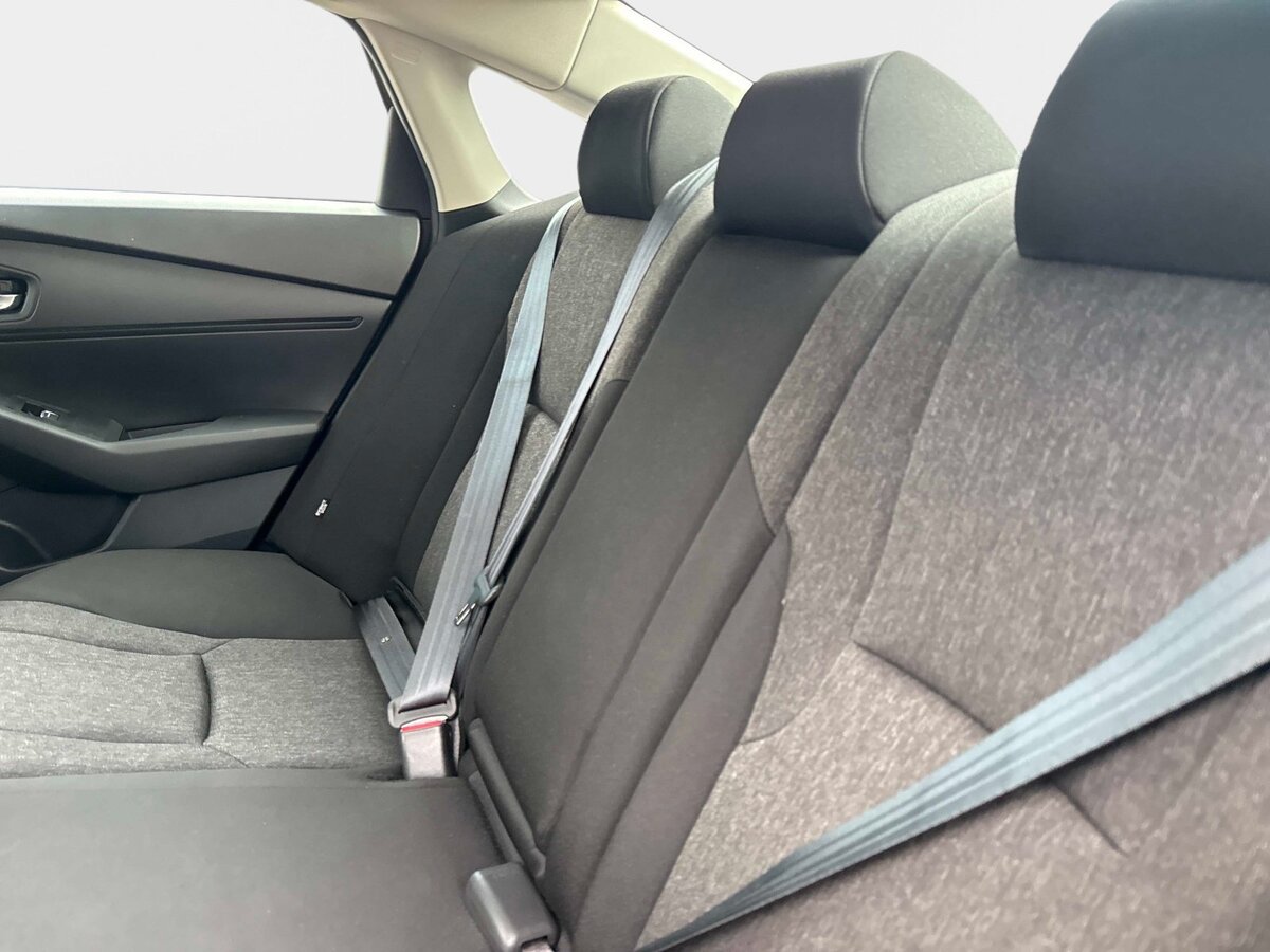 Used 2023 Honda Accord EX image 11