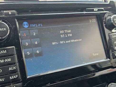 Used 2016 Nissan Titan Platinum Reserve image 19