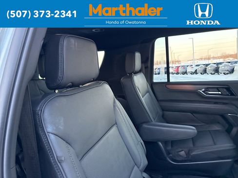 Used 2025 GMC Yukon XL Denali image 19