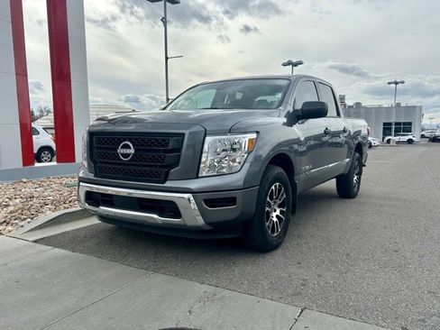 Used 2024 Nissan Titan SV w/ Accessory Utility Package image 2