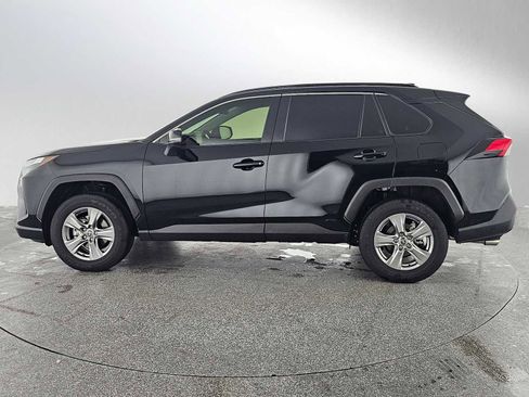 Used 2025 Toyota RAV4 LE image 6