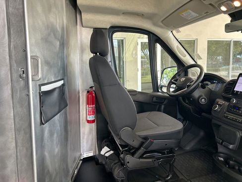 Used 2024 RAM ProMaster 3500 FWD image 24