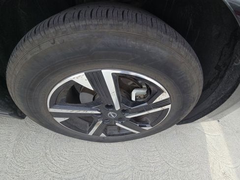 Used 2025 Nissan Sentra SV image 10