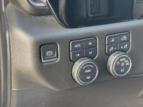 Used 2022 Chevrolet Silverado 1500 LTZ image 14