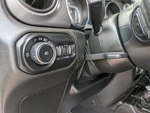 Used 2021 Jeep Wrangler Unlimited Sport AWD/4WD image 16