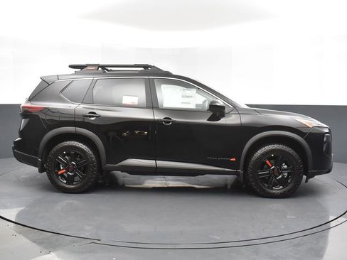 New 2026 Nissan Rogue SV image 4