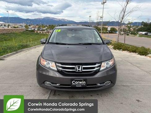 Used 2016 Honda Odyssey Touring Elite image 2
