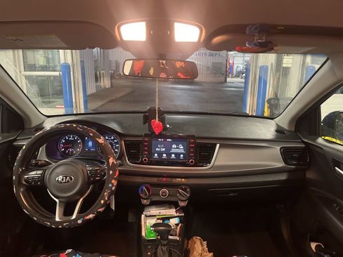 Used 2018 Kia Rio EX image 5