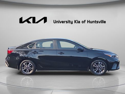 Used 2023 Kia Forte LXS FWD image 8