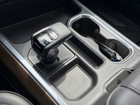 Used 2024 Chevrolet Silverado 1500 High Country w/ High Country Premium Package image 26