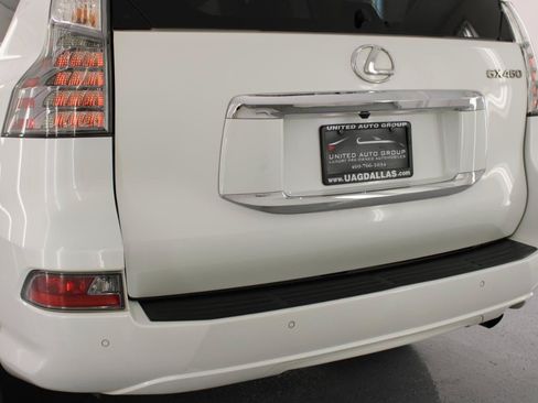 Used 2016 Lexus GX 460 w/ Premium Package AWD/4WD image 24