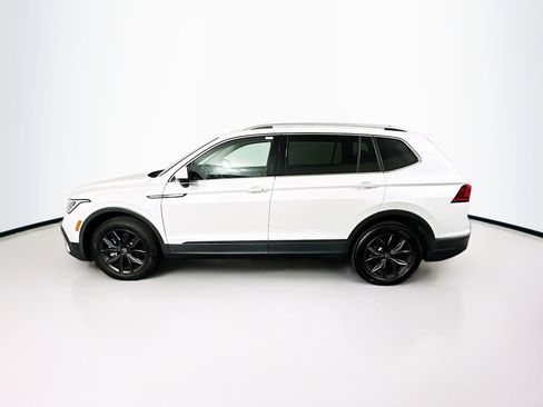 Used 2023 Volkswagen Tiguan SE FWD image 4