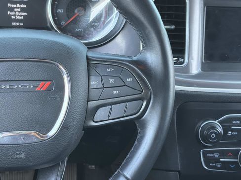 Used 2022 Dodge Charger SXT image 9