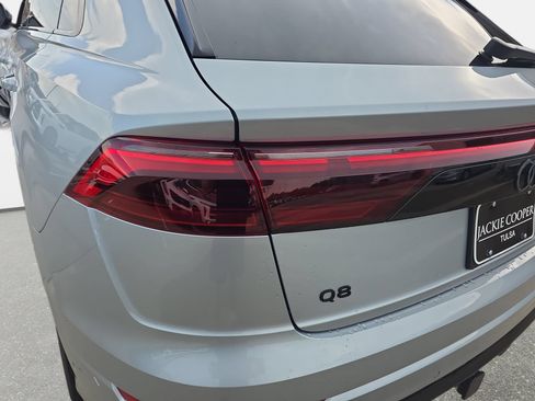 Used 2025 Audi Q8 Premium Plus w/ Premium Plus Package AWD/4WD image 33