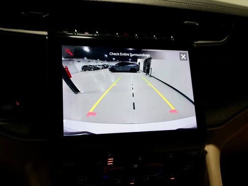 Used 2023 Jeep Grand Cherokee L Limited w/ Black Appearance Package image 5