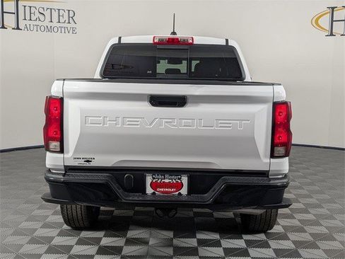 Certified 2024 Chevrolet Colorado W/T w/ WT Convenience Package image 5