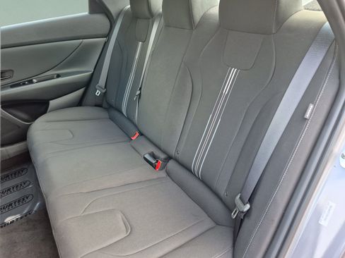 Certified 2025 Hyundai Elantra Sport FWD image 16