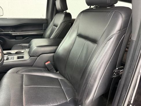 Used 2020 Ford Expedition XLT w/ Equipment Group 202A image 9