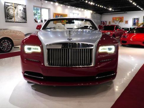 Used 2017 Rolls-Royce Dawn image 5