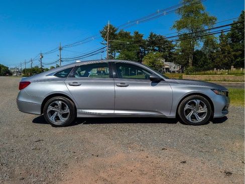 Used 2018 Honda Accord EX-L image 4