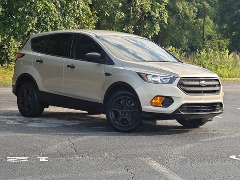 Used 2018 Ford Escape S FWD image 2